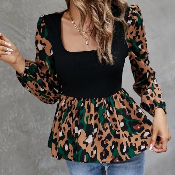 animal Print Lantern Sleeve Peplum Top - Picture 5 of 5
